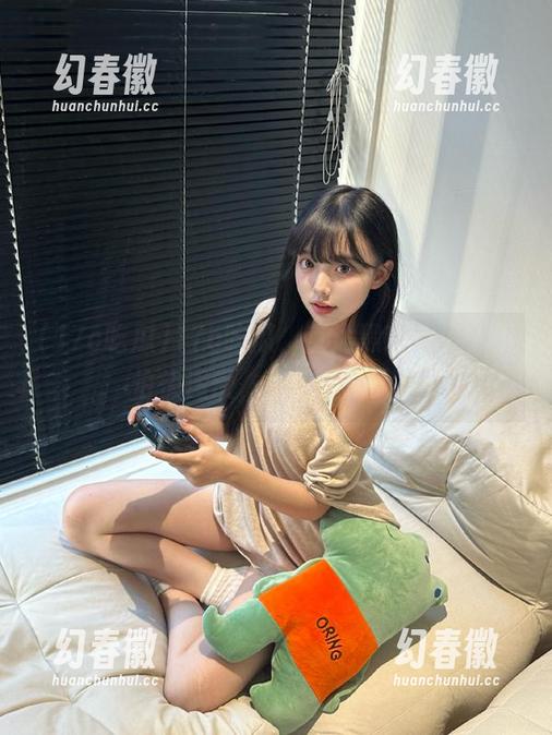 17c吃瓜，直达黑料快递，不怕快递慢，就怕轰动大！