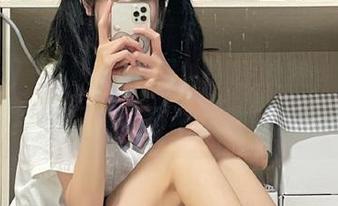 ‘51cccn网址’呼唤我，我跑过去，结果只是看了个优雅的猫摔倒！