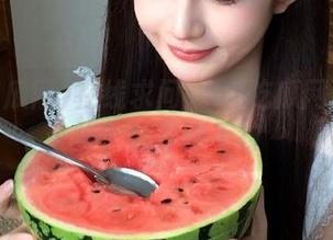 在线求问：51吃瓜网到底是个啥？好奇得不行～