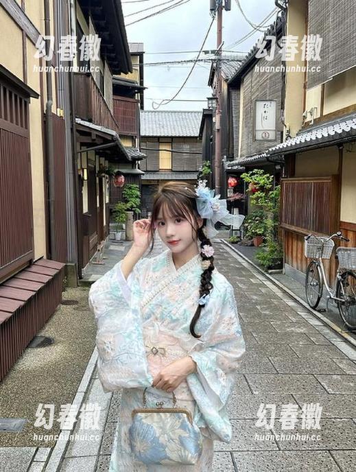 听说放假还得看“五一黑料”app，感觉假日都充满剧情了！