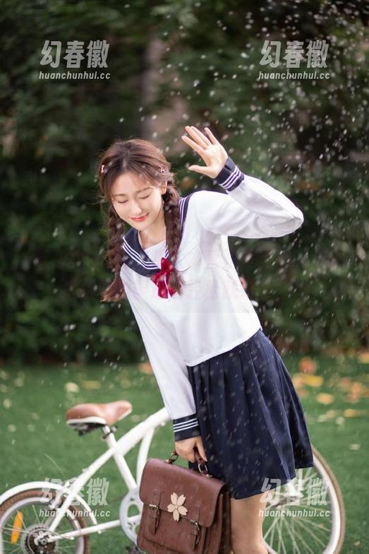 吃瓜大本营正在登录，如果生活真的能这么轻松就好了……
