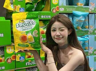 吃瓜网深度探讨：网红明星挣扎在线路上的奇观！