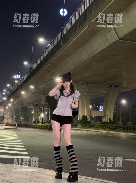 让时间停驻在zztt42.com黑料不打烊的那条神秘线路上