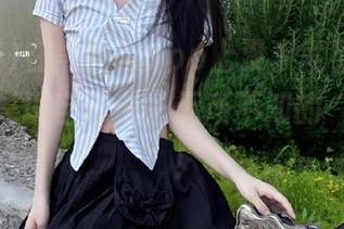 在黑料网app上没事就喜欢分享，结果发现自己成了无所不知的“八卦王”！