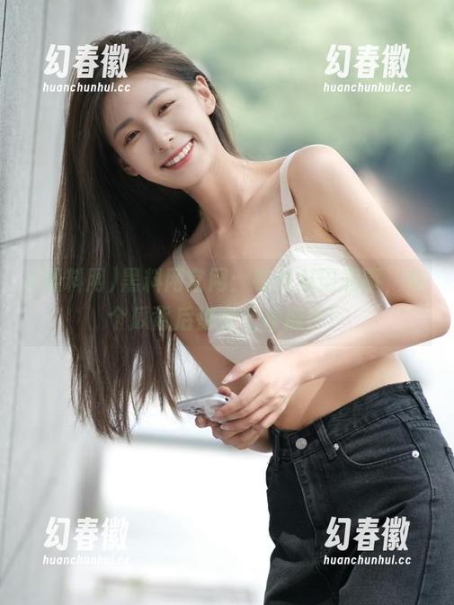 黑料网官网：在线瓜田趣事，每个瓜背后都有个神操作！