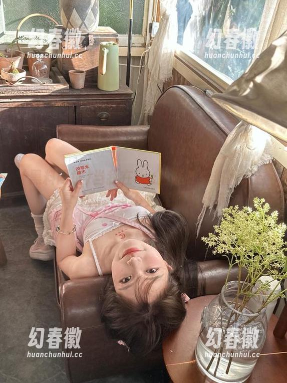 当我在ios上翻看黑料网址时，真是陷进了不见底的八卦坑。